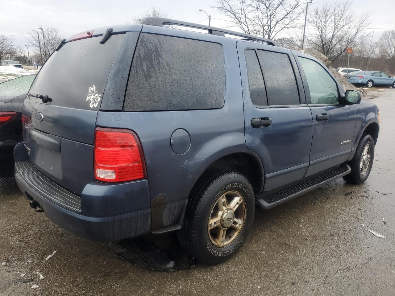 2004 Ford Explorer VIN 1FMZU73E64UC17896 Copart auction photo, all over damage thumbnail 3