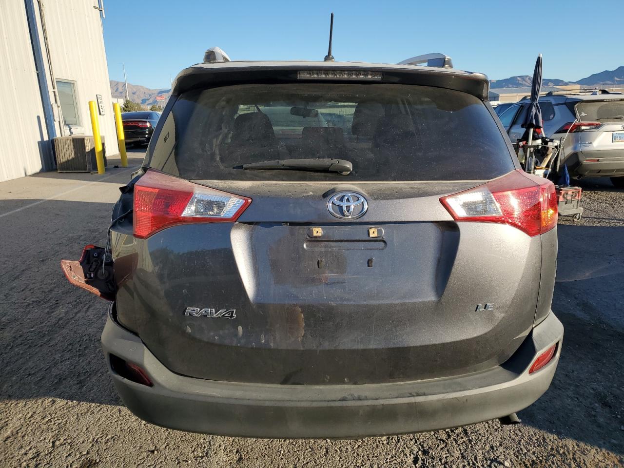 2015 Toyota RAV 4 VIN JTMZFREV7FD077836 Copart auction photo, side / rear end damage thumbnail 6