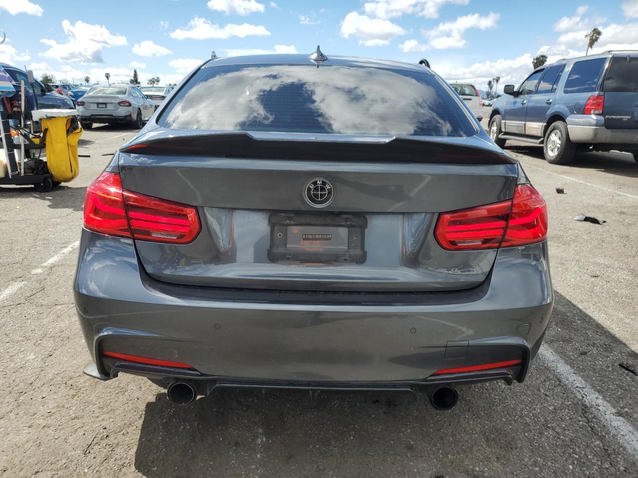 2017 BMW 3er VIN WBA8B3G38HNU36539 Copart auction photo, front end / undercarriage damage thumbnail 6