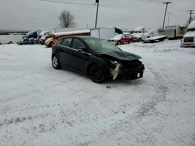 2012 Ford Focus VIN 1FAHP3M26CL138940 Copart auction photo, front end / side damage thumbnail 14