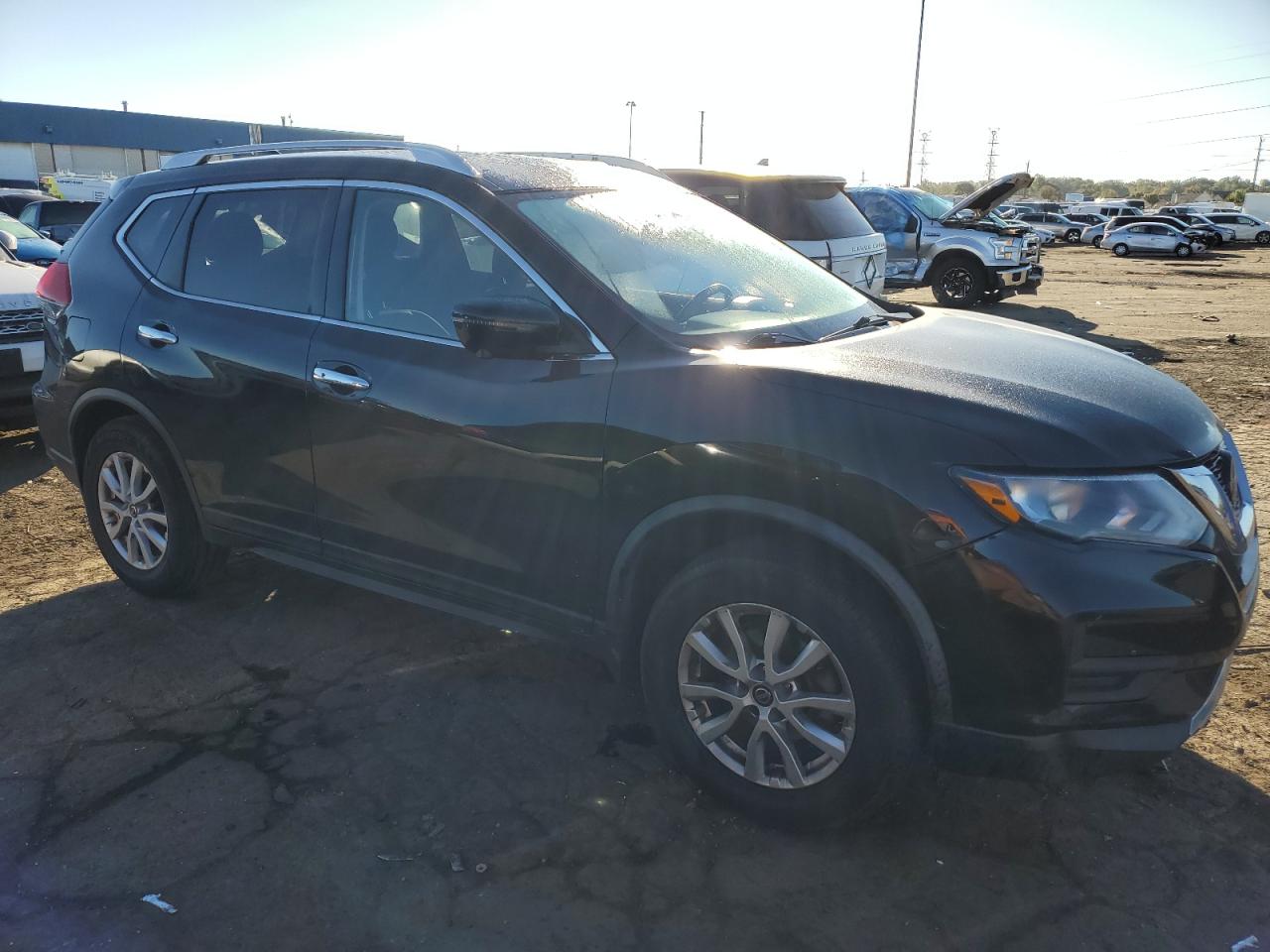 2018 Nissan Rogue VIN KNMAT2MV8JP576943 Copart auction photo, rear end / side damage thumbnail 4