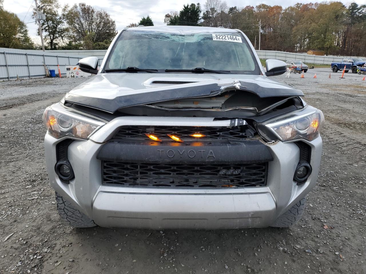 2019 Toyota 4Runner VIN JTEBU5JR6K5735848 Copart auction photo, front end damage thumbnail 5
