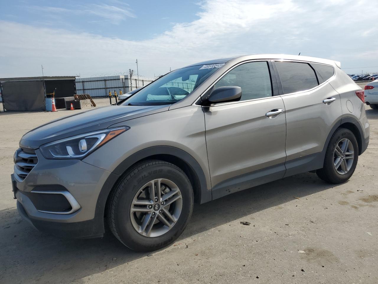 2018 Hyundai Santa Fe VIN 5XYZT3LB2JG569232