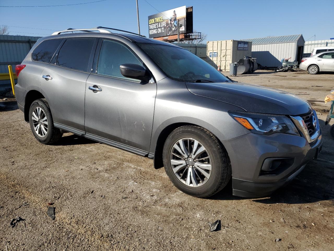 2018 Nissan Pathfinder VIN 5N1DR2MN3JC674034 Copart auction photo, all over damage thumbnail 4