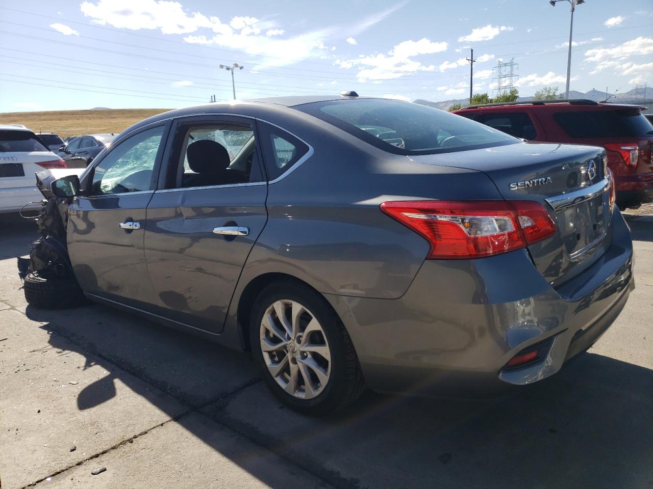 2019 Nissan Sentra VIN 3N1AB7AP2KY316563 Copart auction photo, front end / side damage thumbnail 2
