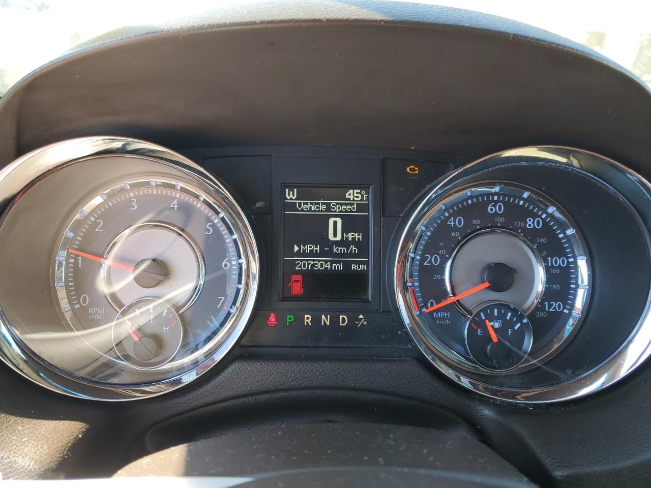 2016 Chrysler Town & Country VIN 2C4RC1BG7GR113684 Copart auction photo, all over damage thumbnail 9