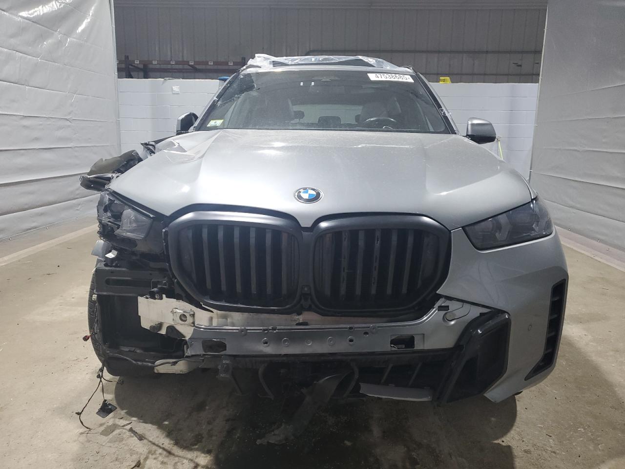 2024 BMW X5 VIN 5UX23EU09R9S70164 Copart auction photo, front end / side damage thumbnail 5