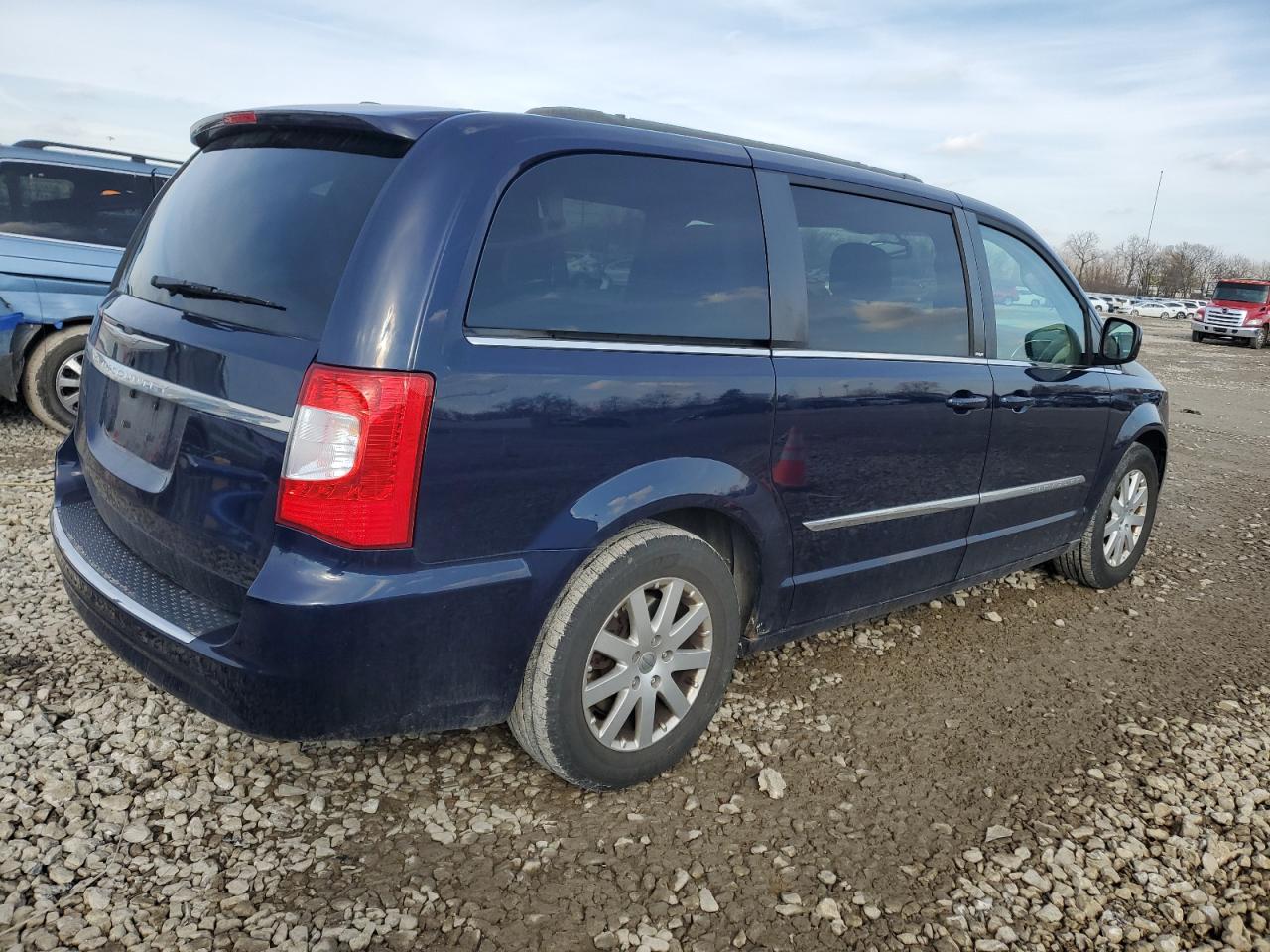 2013 Chrysler Town & Country VIN 2C4RC1BG2DR605647 Copart auction photo, front end damage thumbnail 3