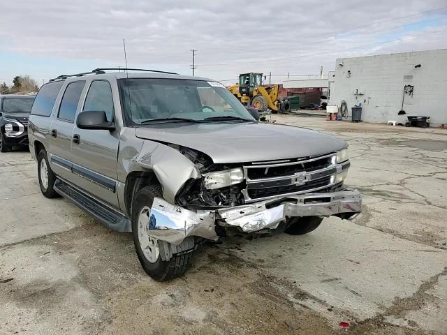 2001 Chevrolet Suburban VIN 1GNEC16T41J307467 Copart auction photo, front end damage thumbnail 11
