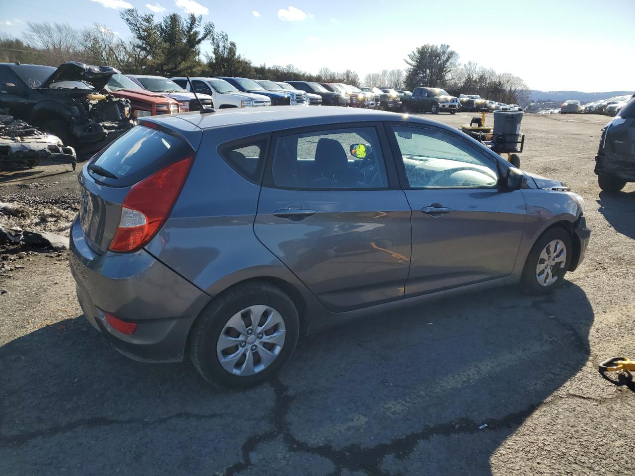 2015 Hyundai Accent VIN KMHCT5AE6FU233485 Copart auction photo, front end damage thumbnail 3