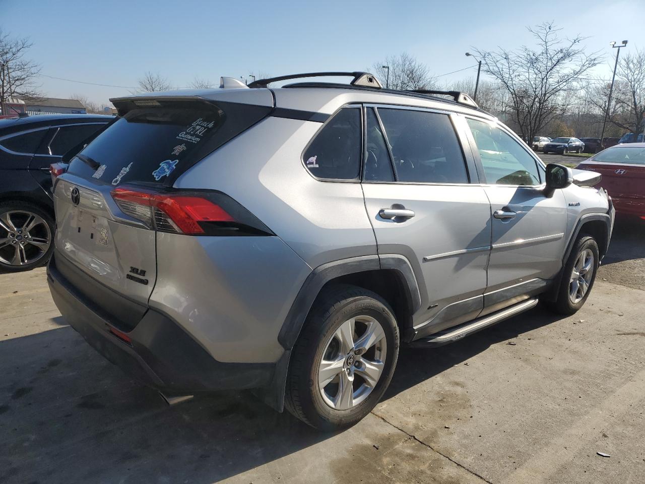 2019 Toyota RAV 4 VIN JTMRWRFV6KD036882 Copart auction photo, front end damage thumbnail 3