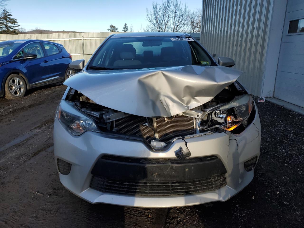 2015 Toyota Corolla VIN 2T1BURHE4FC356919 Copart auction photo, front end / minor dent/scratches damage thumbnail 5