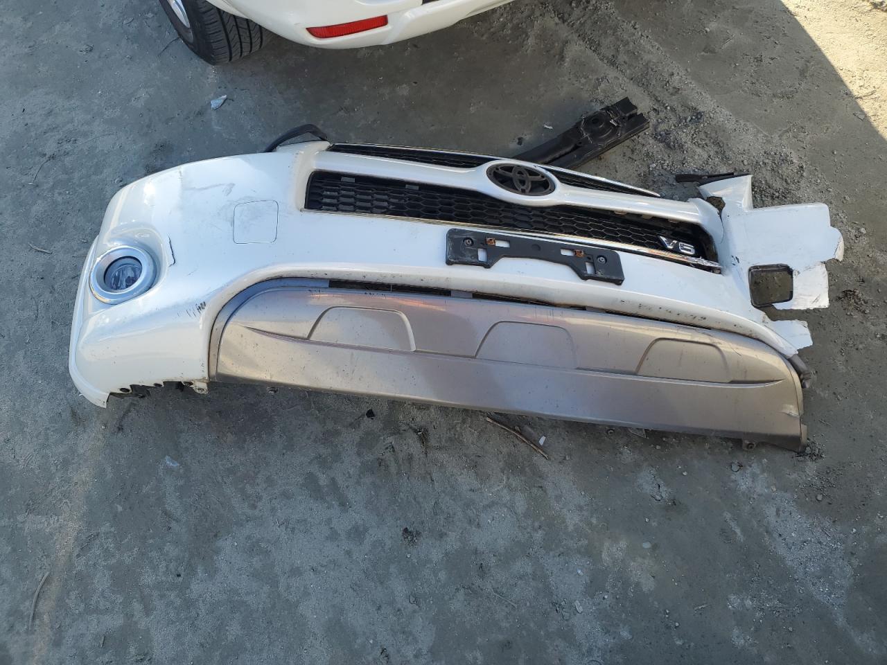 2010 Toyota RAV 4 VIN 2T3YK4DVXAW006377 Copart auction photo, front end damage thumbnail 12