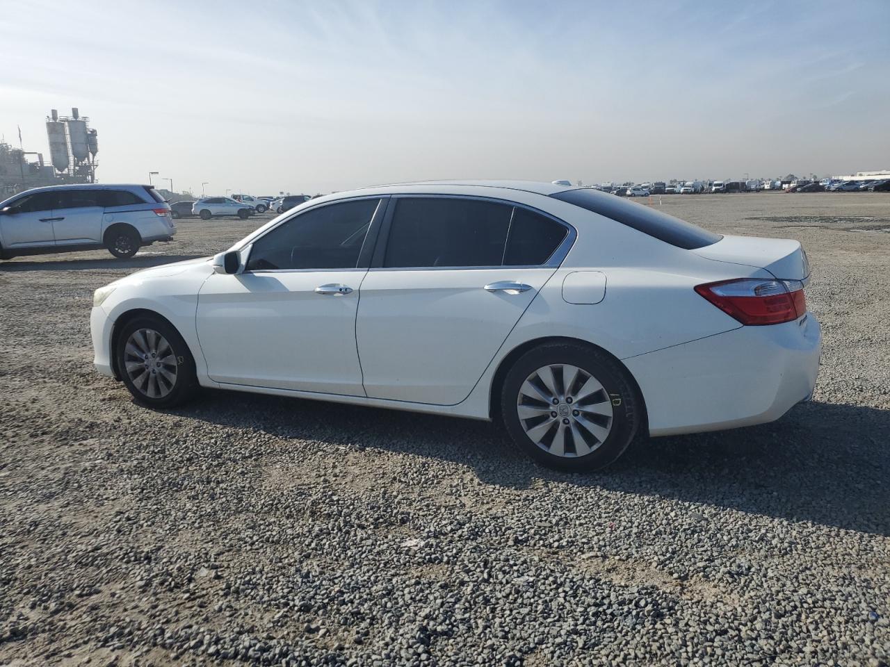 2013 Honda Accord VIN 1HGCR2F80DA176320 Copart auction photo, rear end damage thumbnail 2
