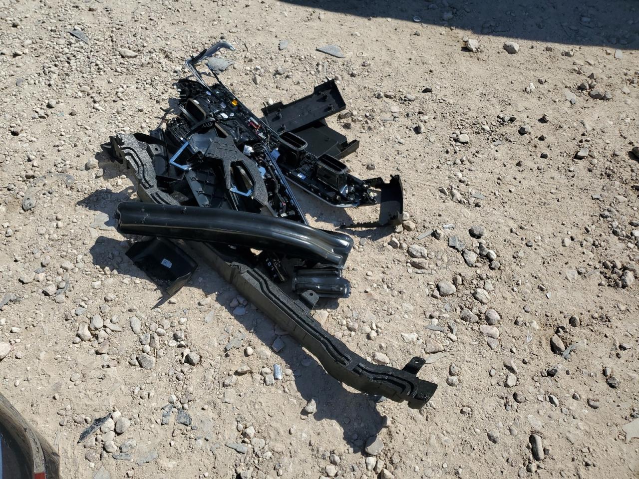2022 BMW X7 VIN 5UXCW2C0XN9K10156 Copart auction photo, vandalism / stripped damage thumbnail 13