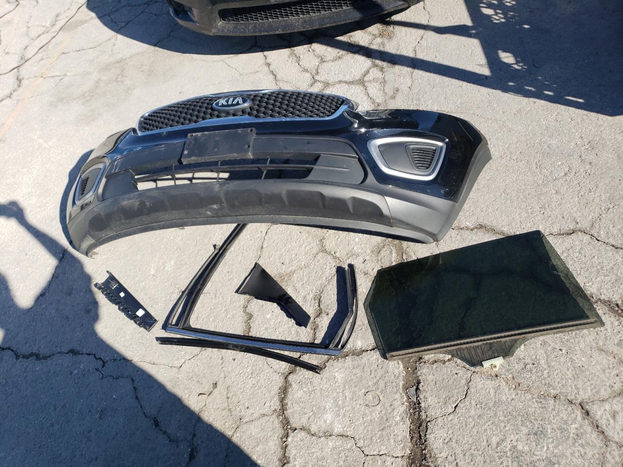 2016 KIA Sorento VIN 5XYPGDA55GG180138 Copart auction photo, front end / side damage thumbnail 13