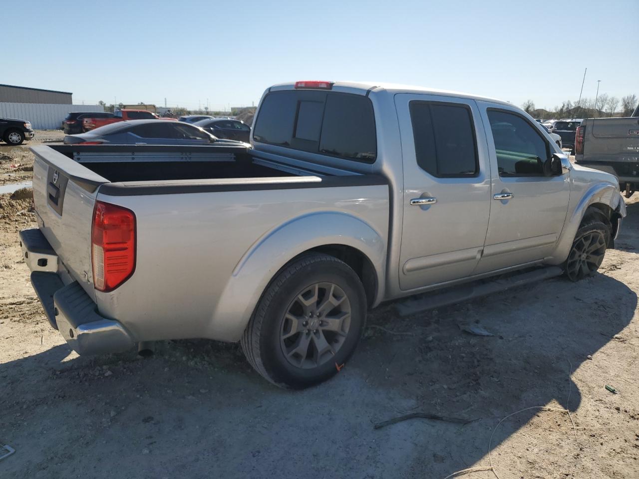 2019 Nissan Navara (Frontier) VIN 1N6AD0ER3KN753122 Copart auction photo, front end / minor dent/scratches damage thumbnail 3