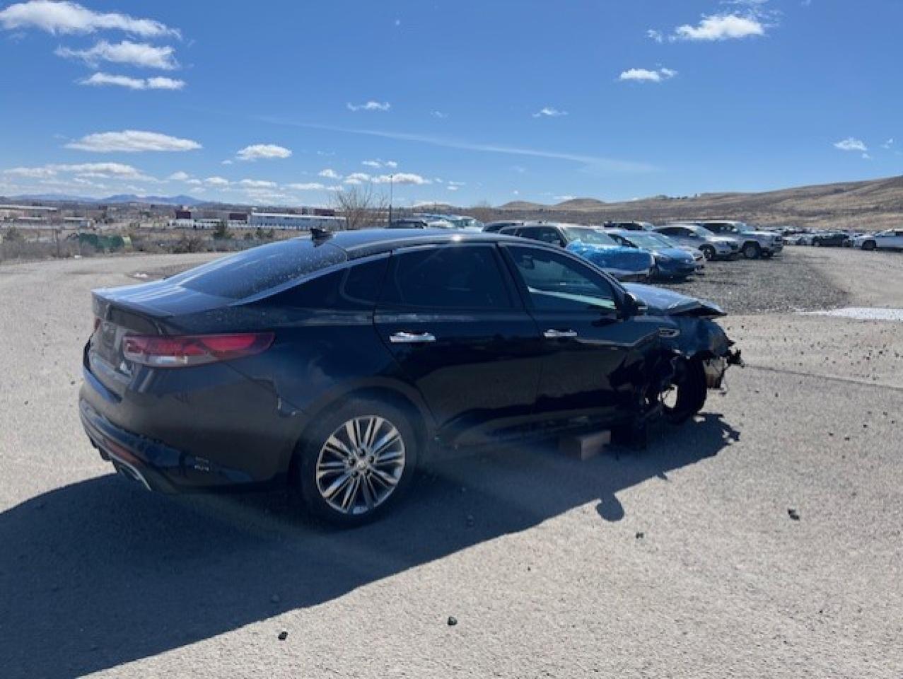 2016 KIA Optima VIN 5XXGV4L29GG118643 Copart auction photo, front end / side damage thumbnail 3