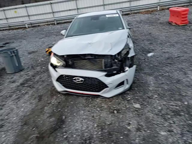 2020 Hyundai Veloster VIN KMHTH6AB4LU026943 Copart auction photo, front end / minor dent/scratches damage thumbnail 11
