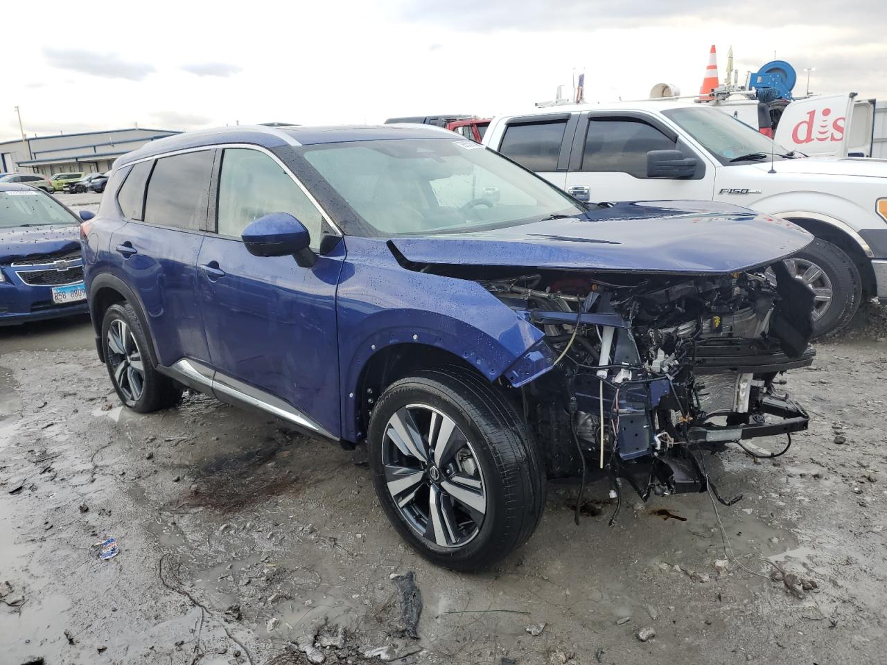 2021 Nissan Rogue VIN 5N1AT3CA2MC815981 Copart auction photo, front end damage thumbnail 4