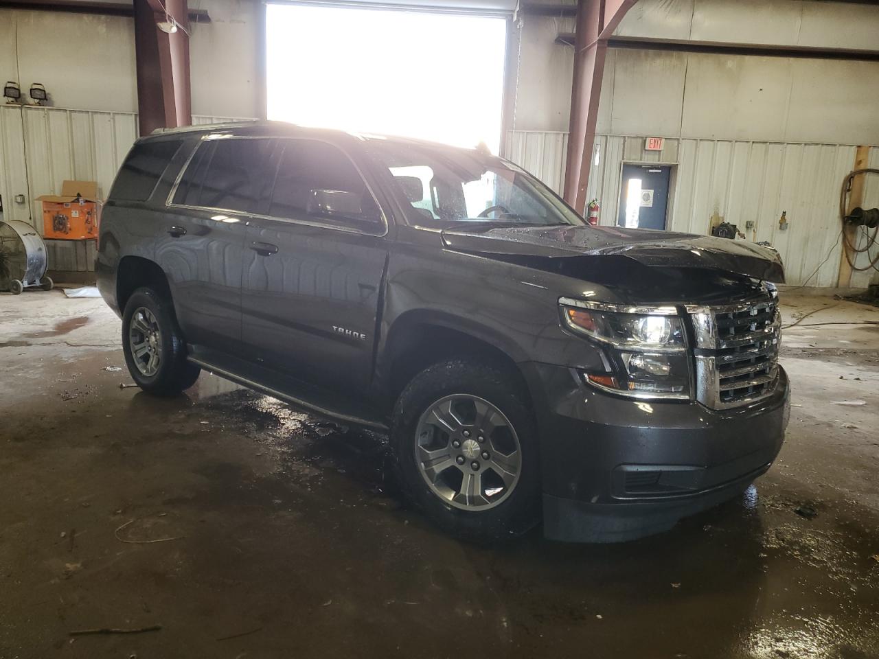 2018 Chevrolet Tahoe VIN 1GNSKAKC5JR245462 Copart auction photo, side / mechanical damage thumbnail 4