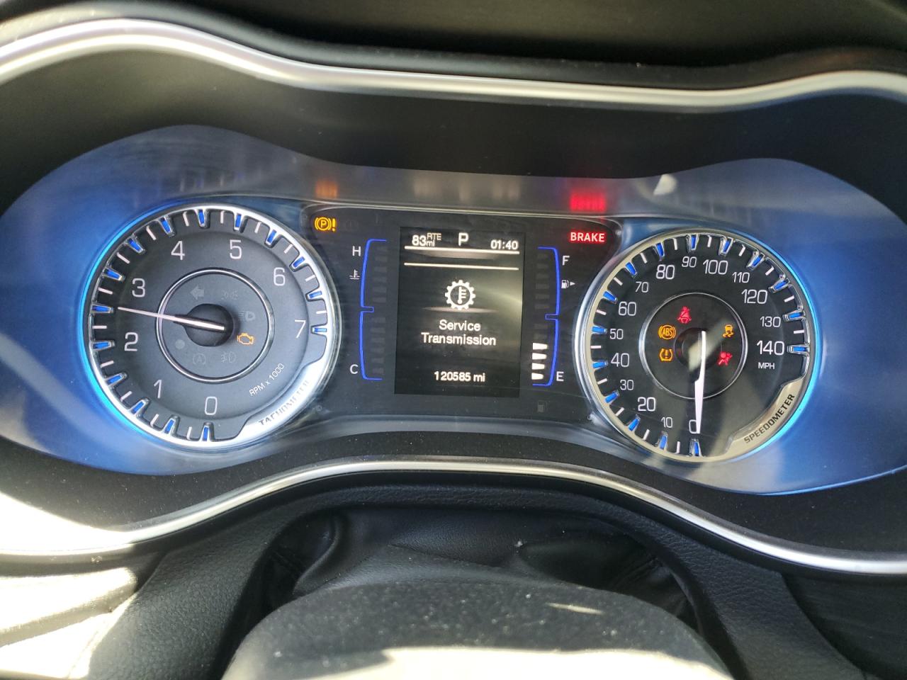 2015 Chrysler 200 VIN 1C3CCCAB4FN687652 Copart auction photo, front end / side damage thumbnail 9