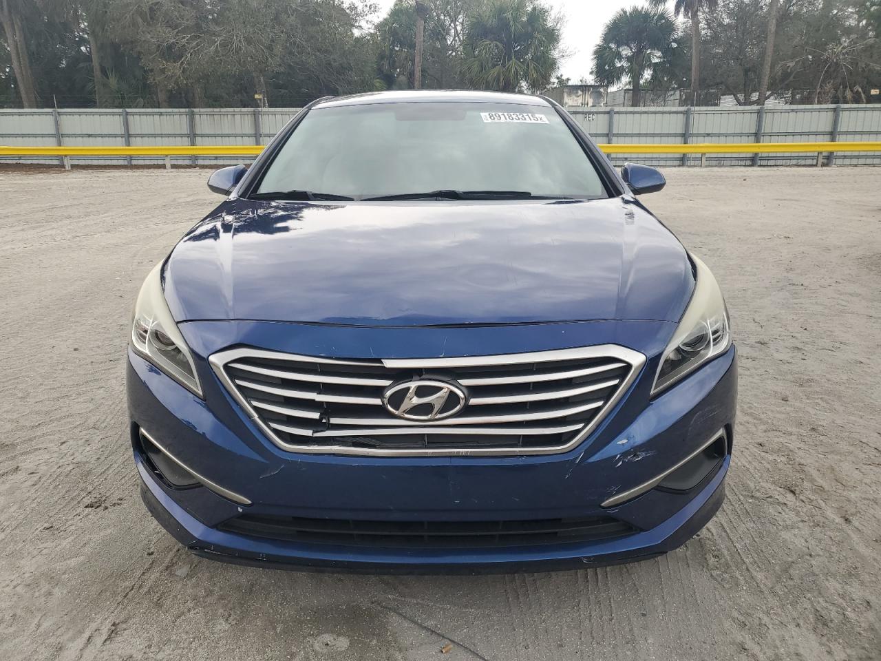 2016 Hyundai Sonata VIN 5NPE24AFXGH305206 Copart auction photo, front end / minor dent/scratches damage thumbnail 5