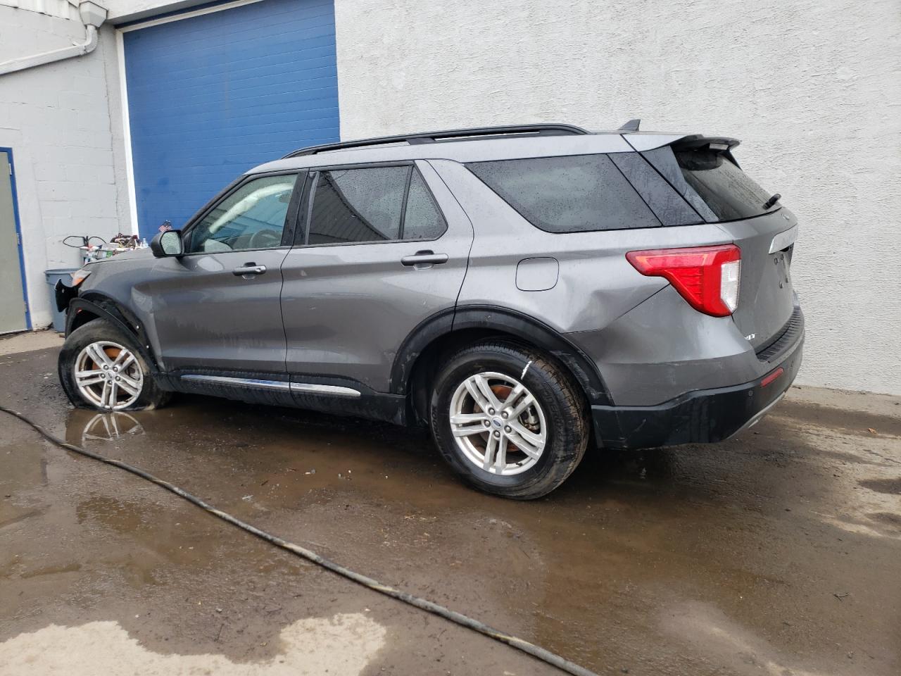 2023 Ford Explorer VIN 1FMSK8DH5PGB43217 Copart auction photo, front end / rear end damage thumbnail 2