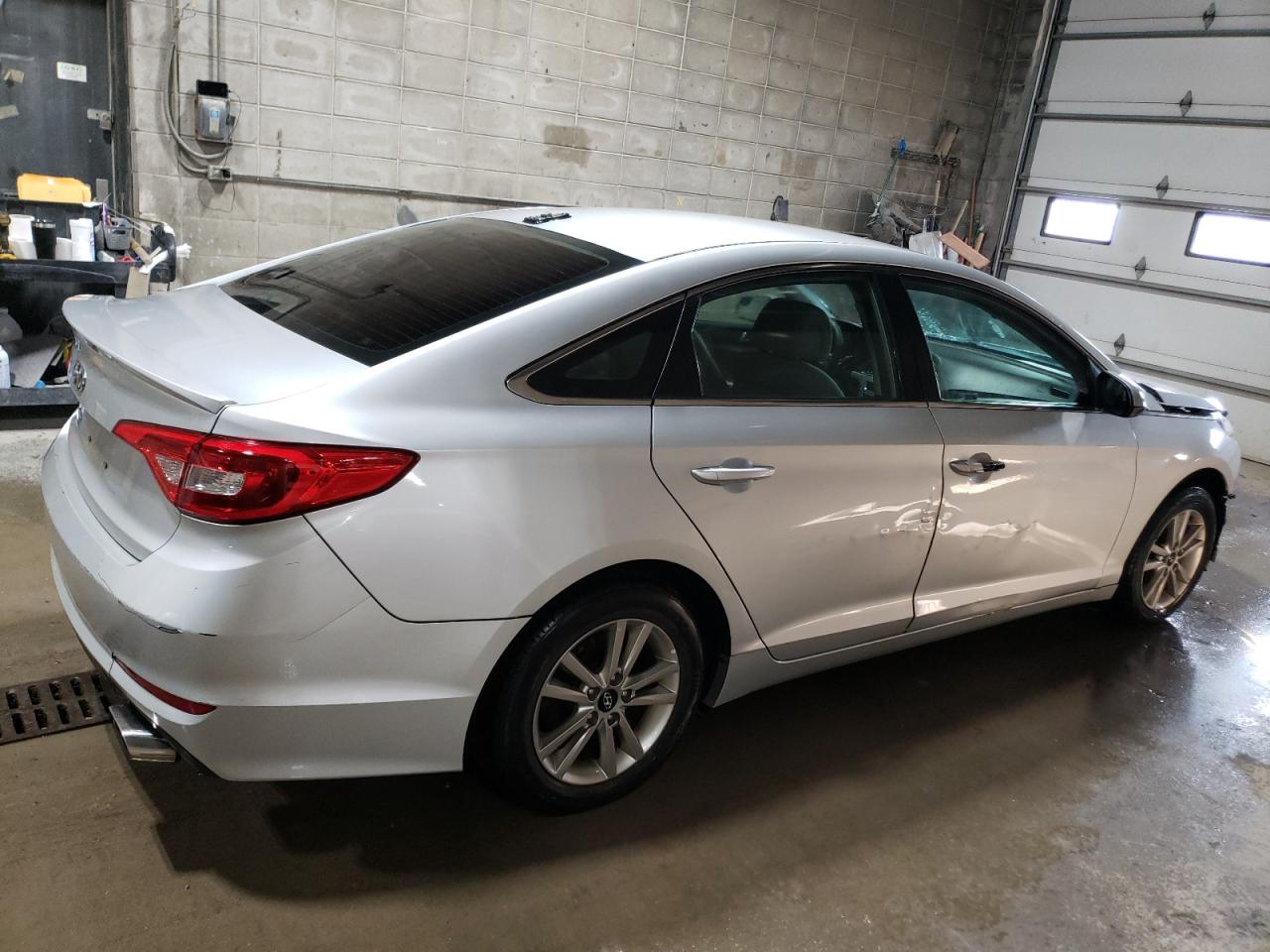 2016 Hyundai Sonata VIN 5NPE24AF9GH401991 Copart auction photo, front end / side damage thumbnail 3