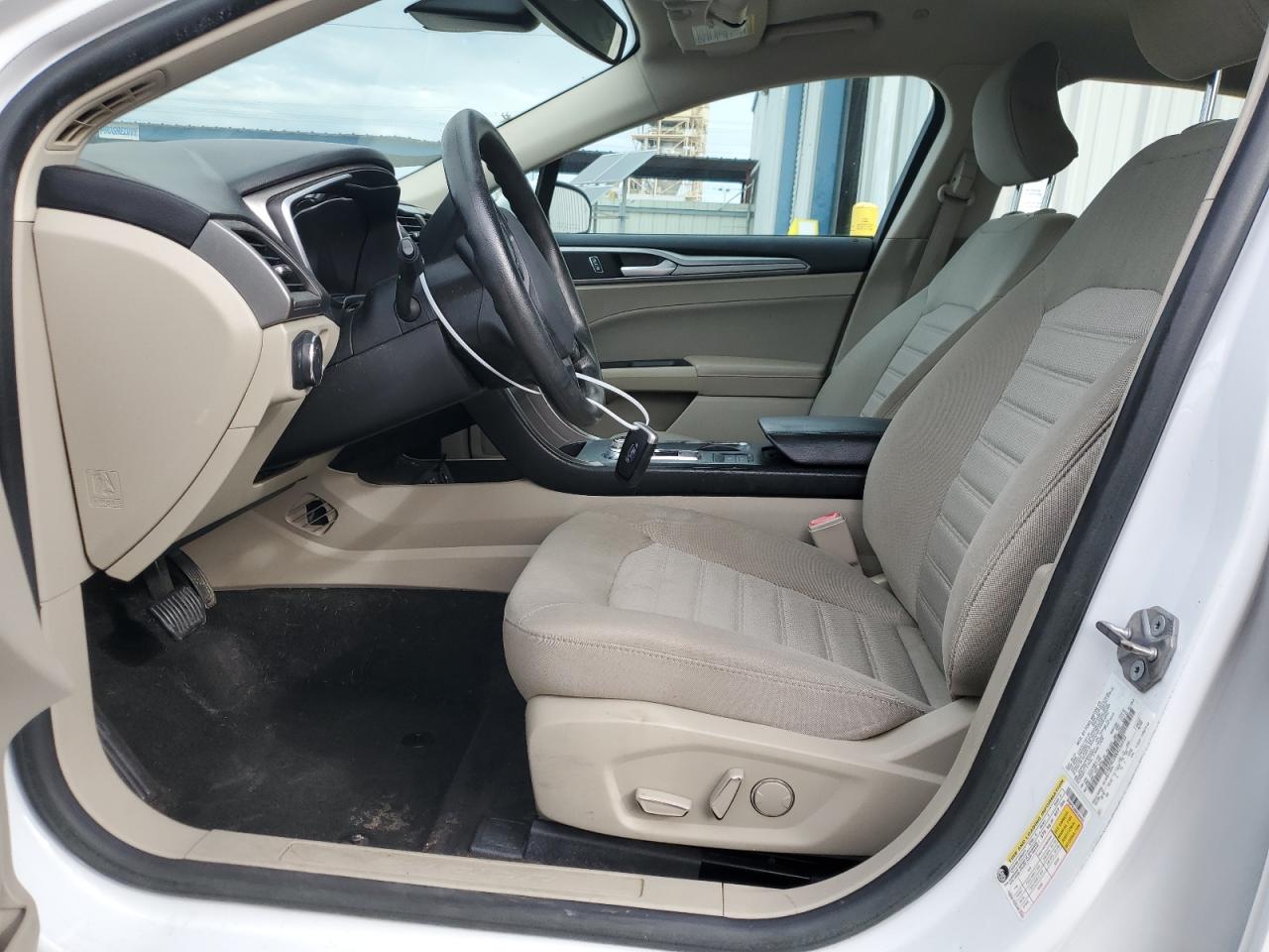 2019 Ford Fusion VIN 3FA6P0LU8KR256433 Copart auction photo, front end damage thumbnail 7