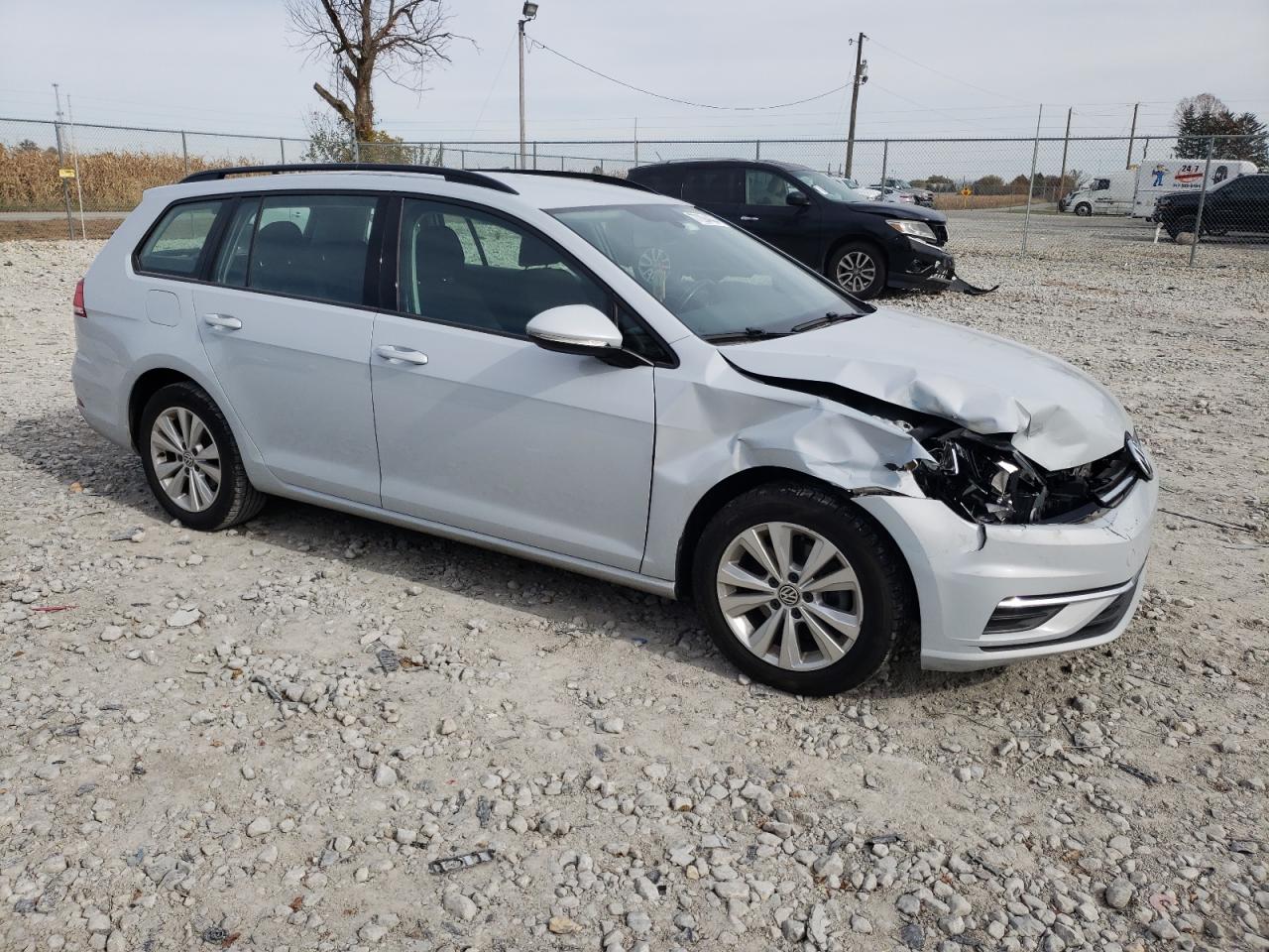 2018 Volkswagen Golf VIN 3VW117AU1JM752975 Copart auction photo, front end / side damage thumbnail 4