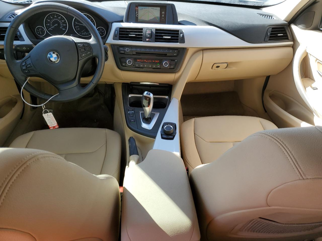 2014 BMW 3er VIN WBA3B1C51EP680197 Copart auction photo, front end damage thumbnail 8