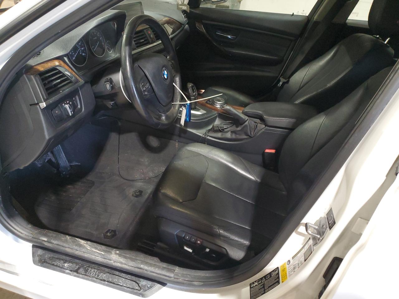 2015 BMW 3er VIN WBA3C3G5XFNS75682 Copart auction photo, front end damage thumbnail 7