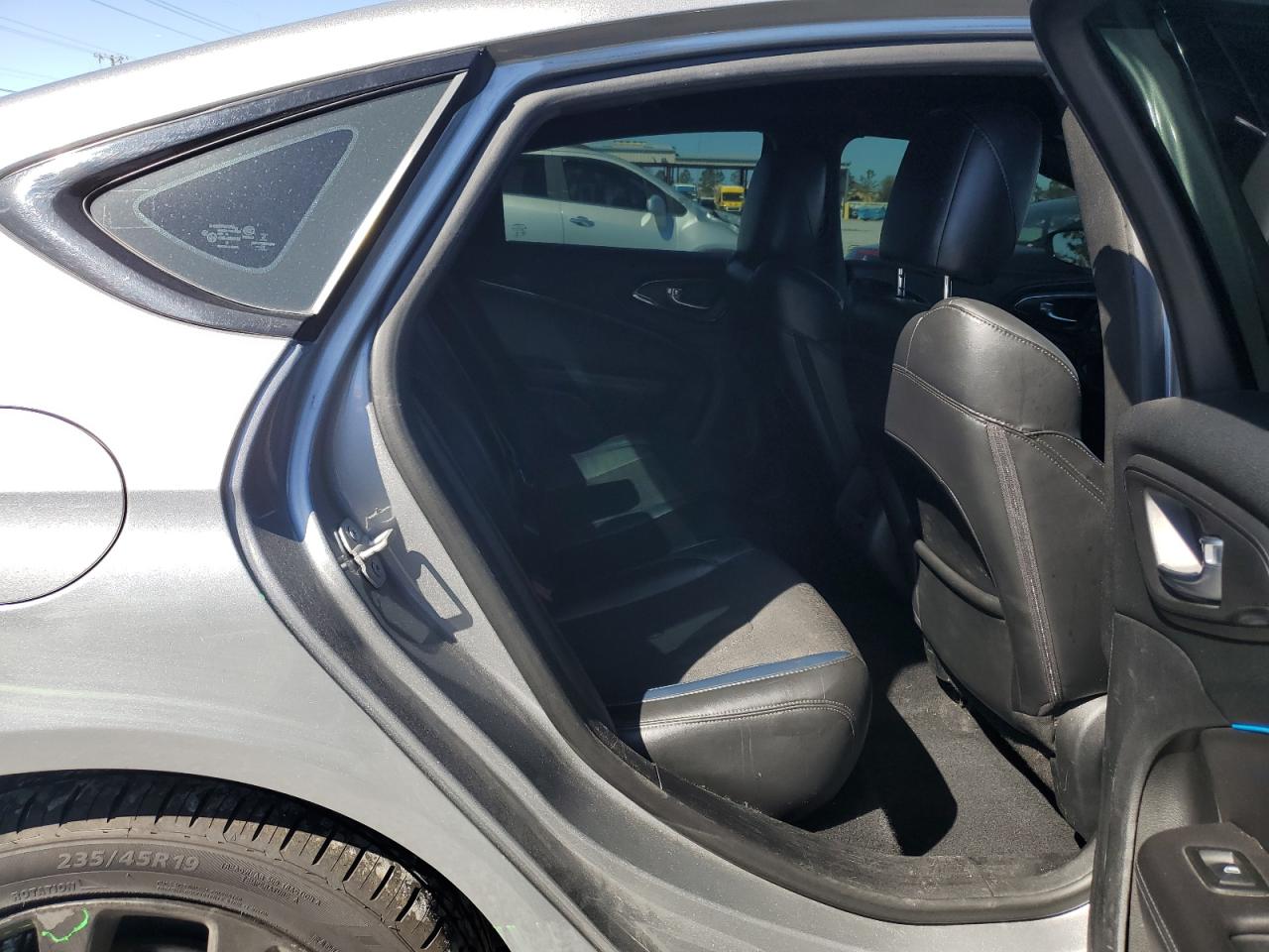 2015 Chrysler 200 VIN 1C3CCCBB1FN539411 Copart auction photo, front end / side damage thumbnail 10