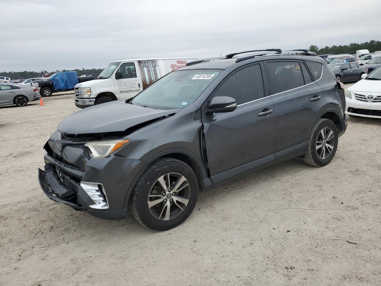 2017 Toyota RAV 4 VIN JTMWFREV5HD104313