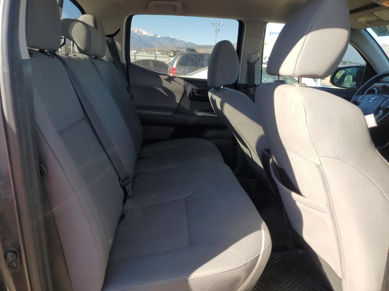 2018 Toyota Tacoma VIN 3TMCZ5AN2JM136641 Copart auction photo, rear end damage thumbnail 10