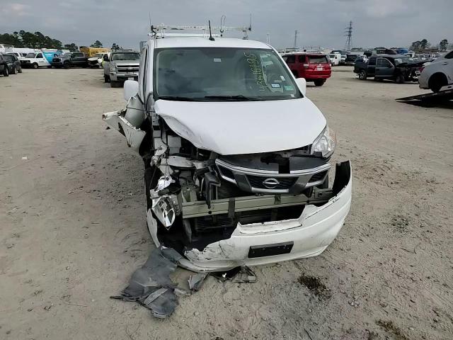 2015 Nissan NV VIN 3N6CM0KN0FK731259 Copart auction photo, front end / minor dent/scratches damage thumbnail 11