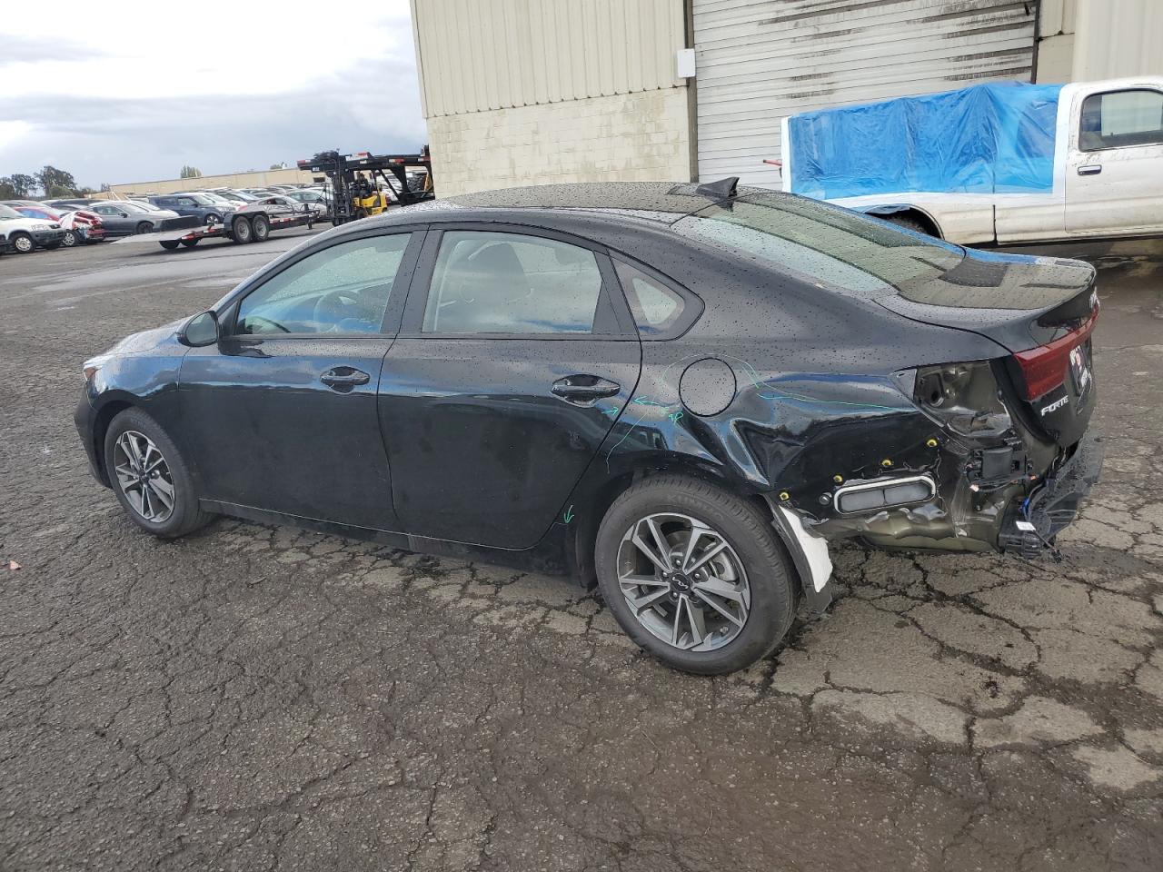 2024 KIA Forte VIN 3KPF24AD3RE824981 Copart auction photo, rear end damage thumbnail 2