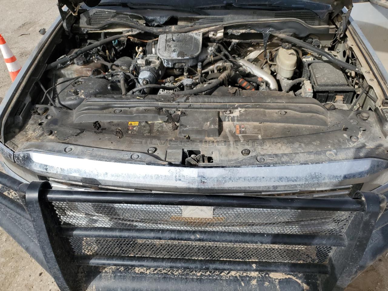 2015 Chevrolet Silverado VIN 1GC3KZC83FF112018 Copart auction photo, burn - engine / rear end damage thumbnail 11