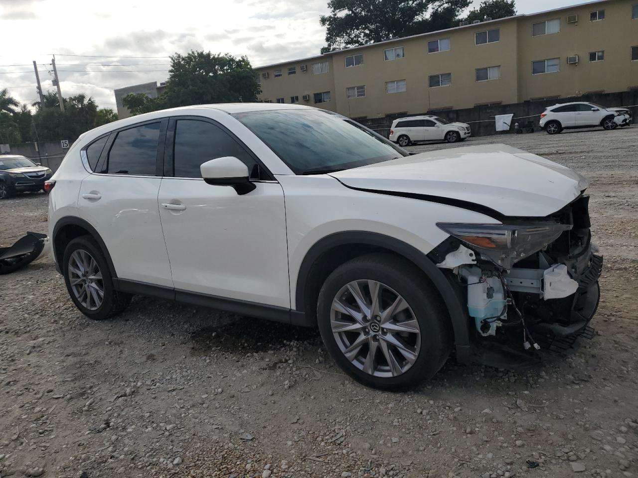 2019 Mazda CX-5 VIN JM3KFADM1K0692404 Copart auction photo, front end / side damage thumbnail 4