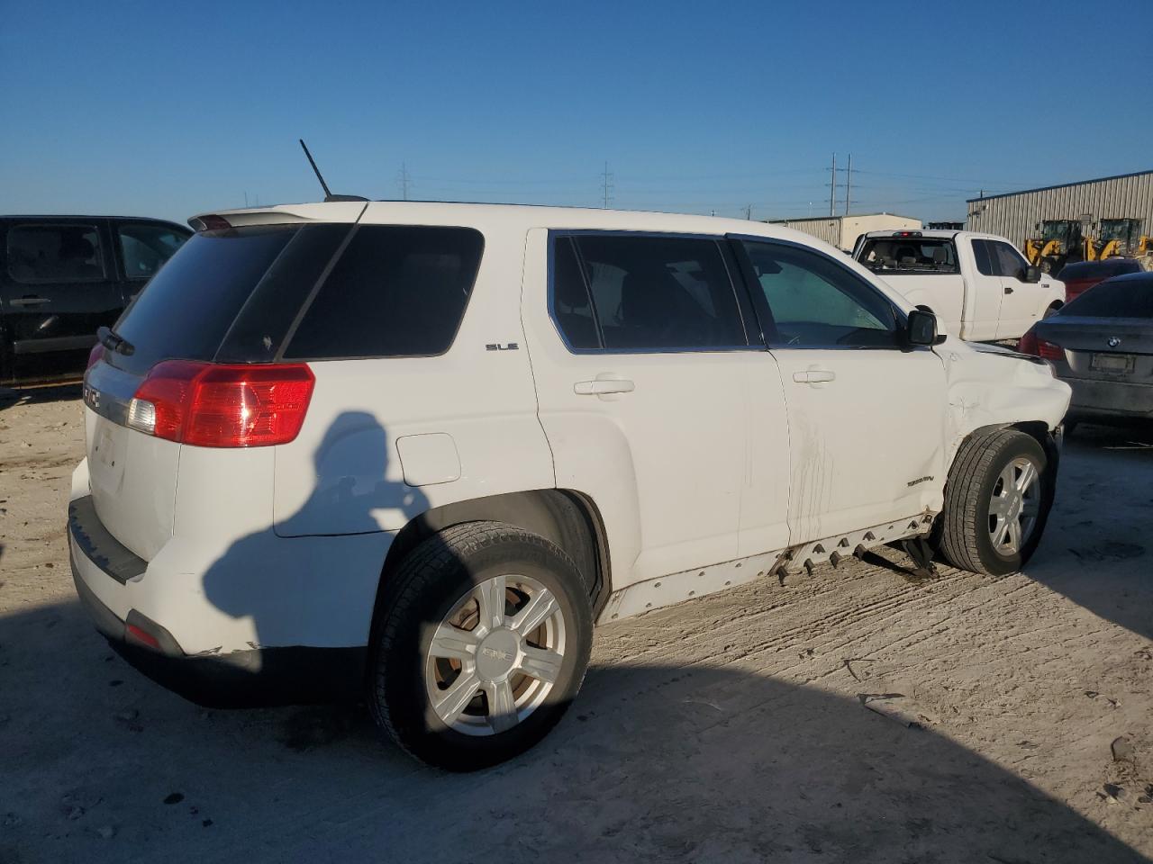 2015 GMC Terrain VIN 2GKALMEK0F6127803 Copart auction photo, side damage thumbnail 3