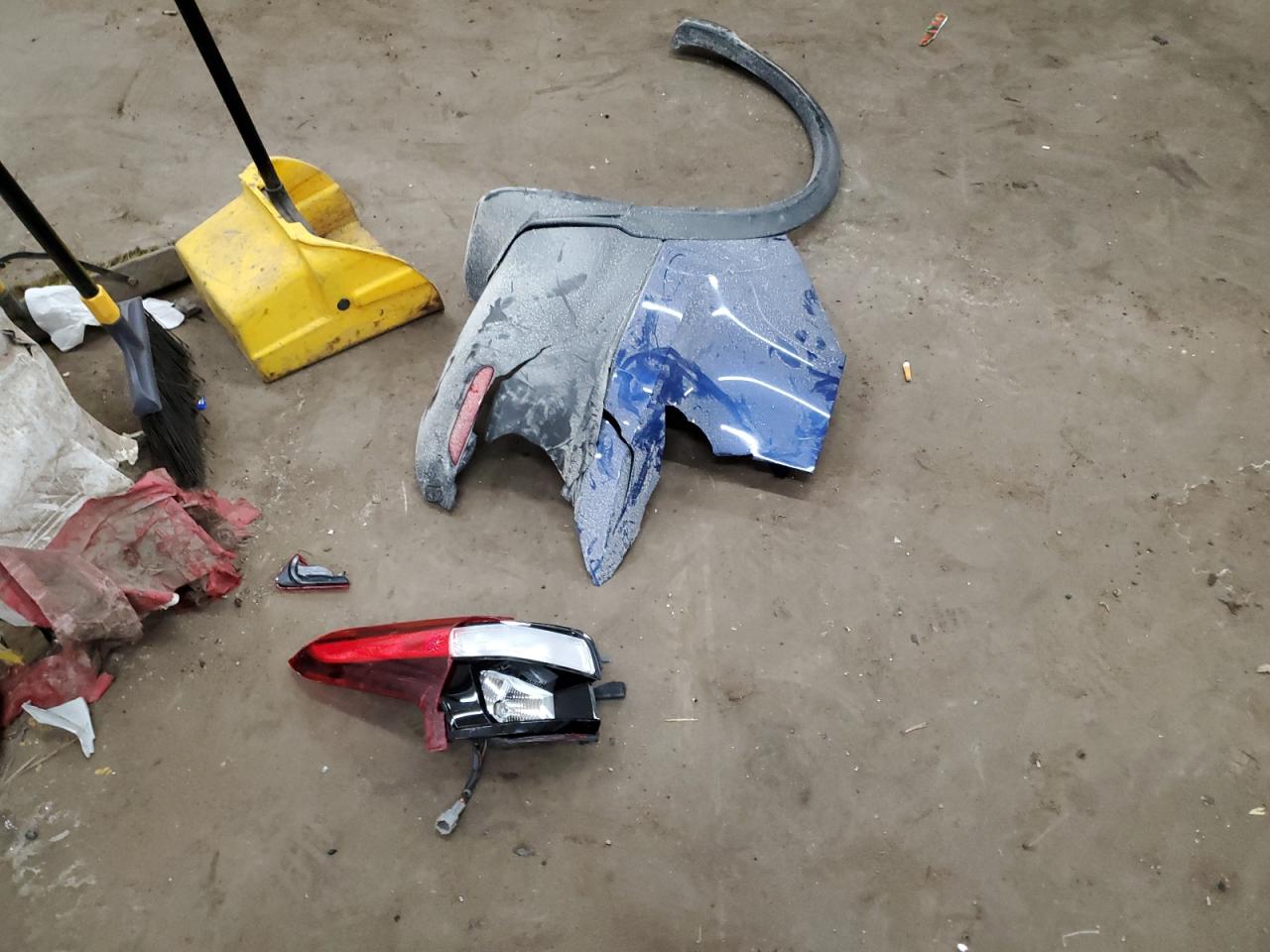 2018 Nissan Rogue VIN JN1BJ1CR9JW206506 Copart auction photo, rear end damage thumbnail 13
