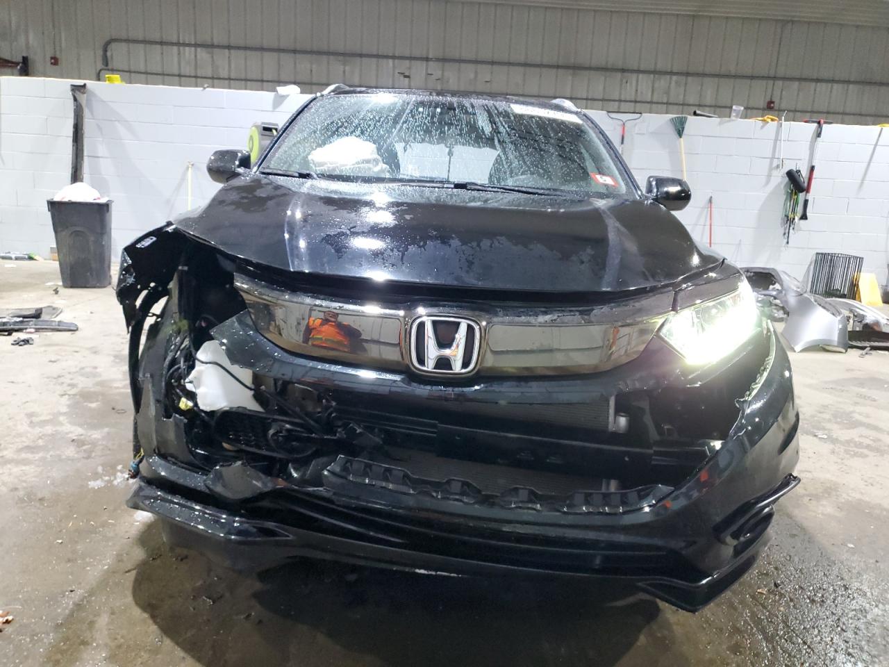 2022 Honda HR-V VIN 3CZRU6H16NM760136 Copart auction photo, front end / rear end damage thumbnail 5