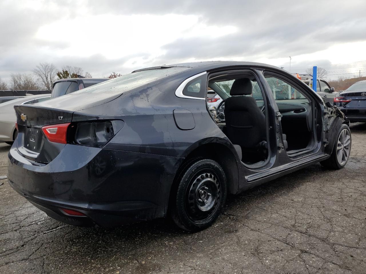 2023 Chevrolet Malibu VIN 1G1ZD5ST6PF125925 Copart auction photo, stripped damage thumbnail 3