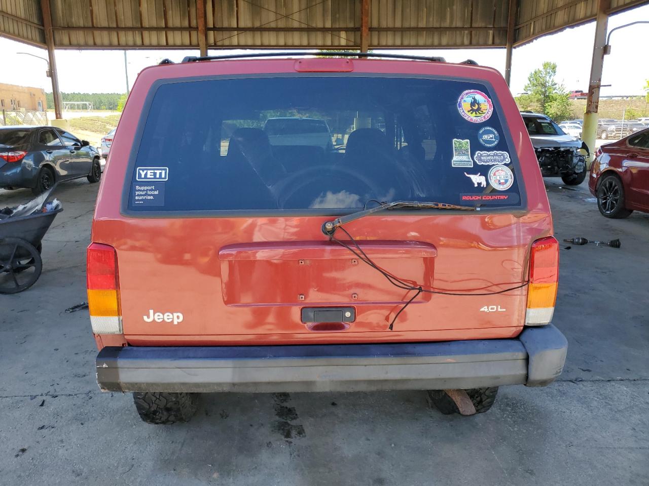 1999 Jeep Grand Cherokee VIN 1J4FF68S6XL588961 Copart auction photo, front end damage thumbnail 6