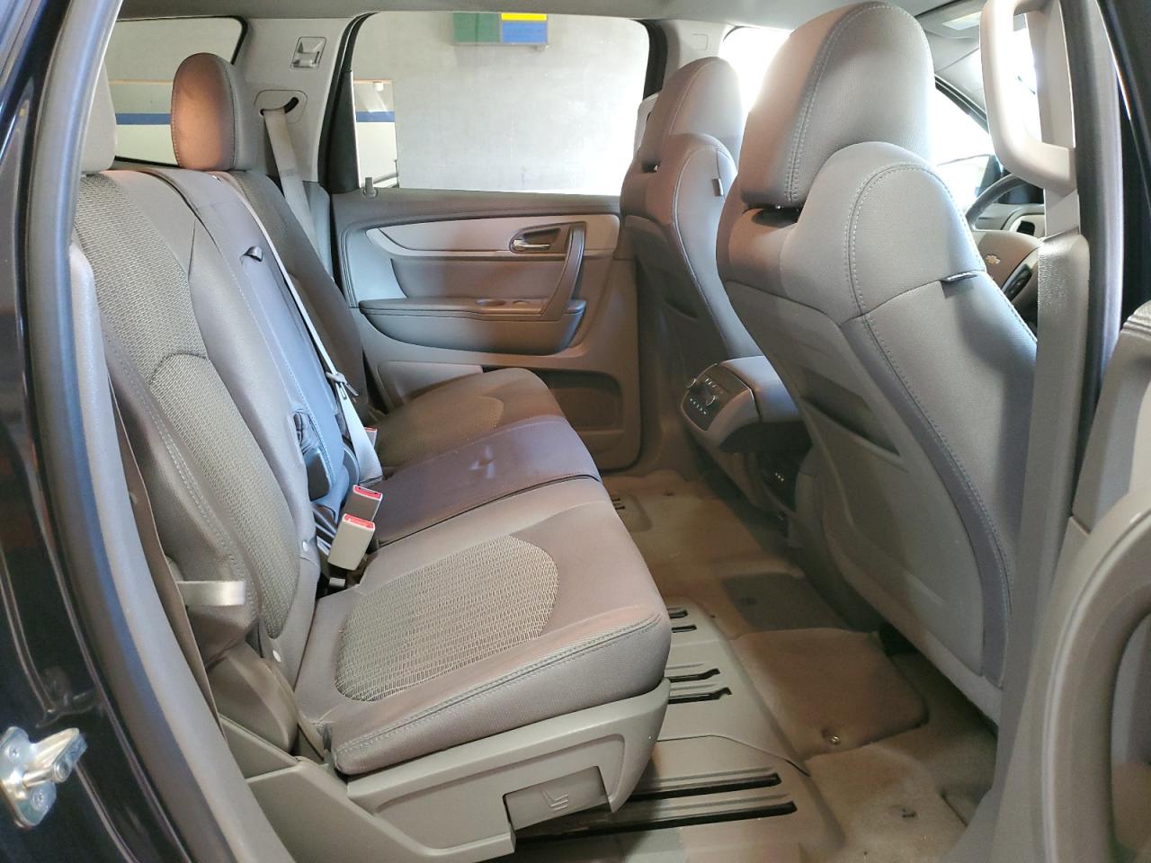 2015 Chevrolet Traverse VIN 1GNKRGKD9FJ164199 Copart auction photo, rear end damage thumbnail 11