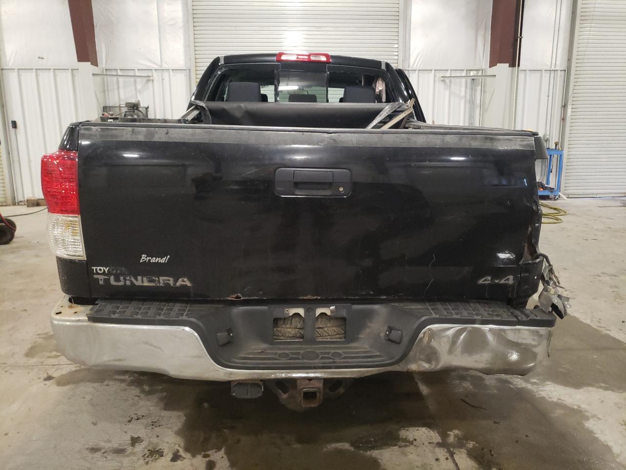 2010 Toyota Tundra VIN 5TFUM5F11AX006501 Copart auction photo, side damage thumbnail 6