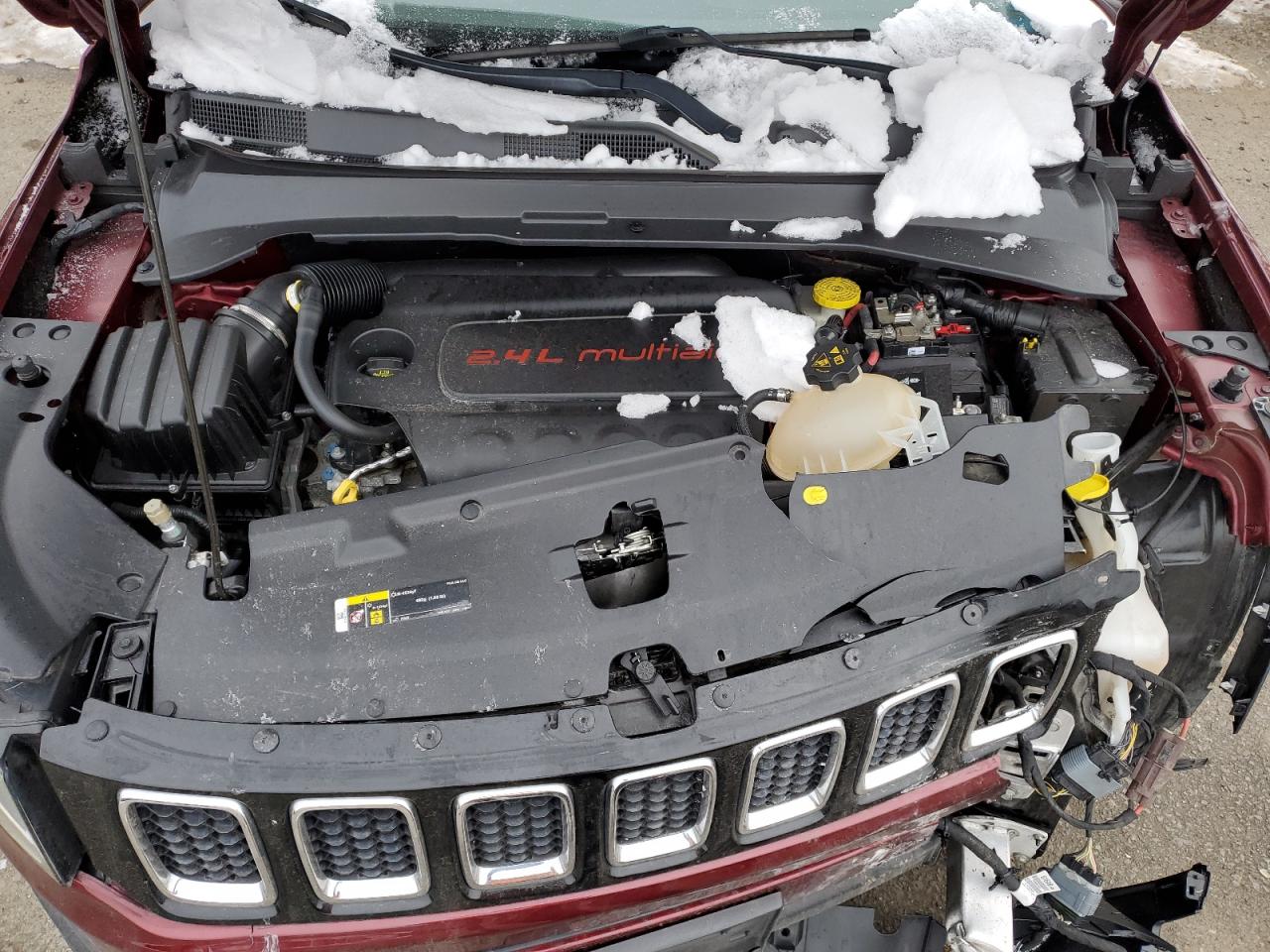 2021 Jeep Compass VIN 3C4NJDBB4MT544292 Copart auction photo, front end / minor dent/scratches damage thumbnail 14