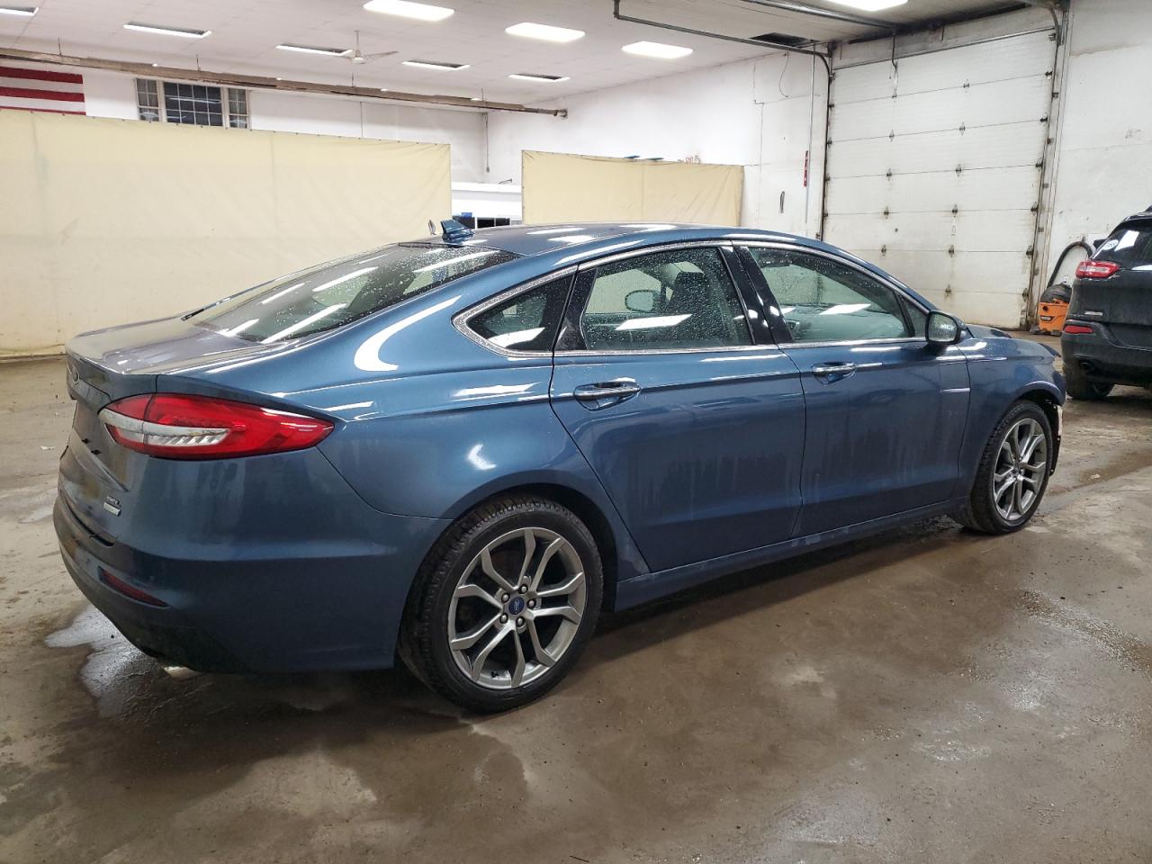 2019 Ford Fusion VIN 3FA6P0CDXKR215074 Copart auction photo, front end / side damage thumbnail 3