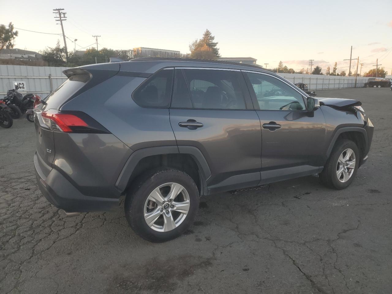 2019 Toyota RAV 4 VIN 2T3W1RFV9KC024487 Copart auction photo, front end damage thumbnail 3